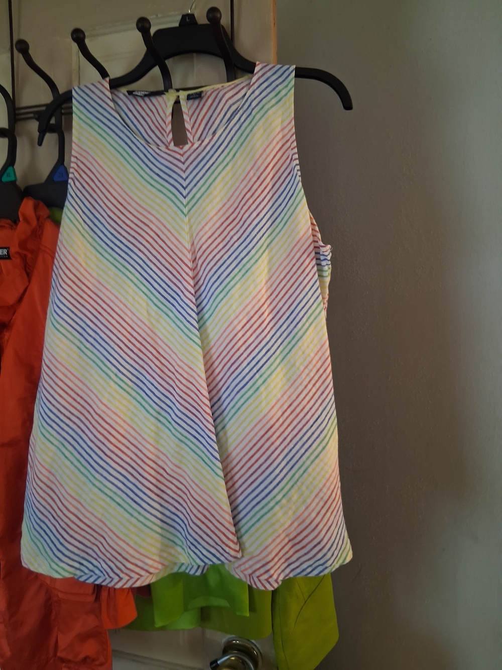 Women’s A Line Sleeveless Rainbow Stripe V-Neck Tank - White Multicolor